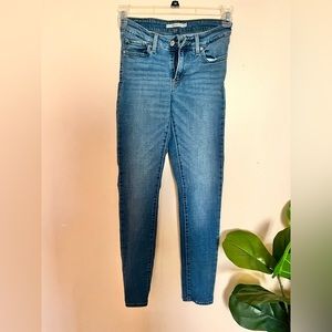Levis Size 27 Denim